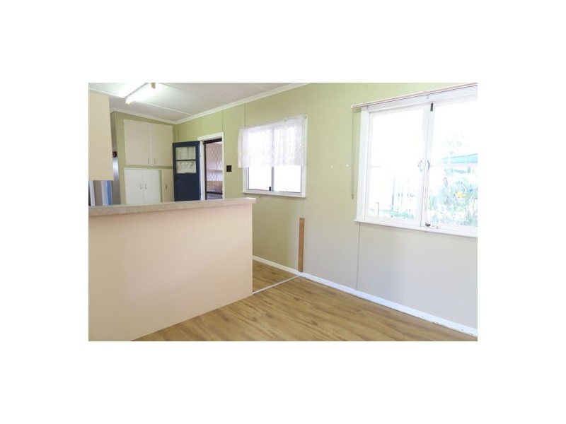 11 Gomer Street, Booval QLD 4304