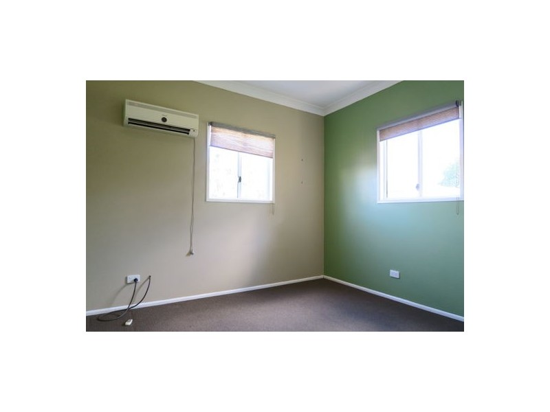 11 Gomer Street, Booval QLD 4304