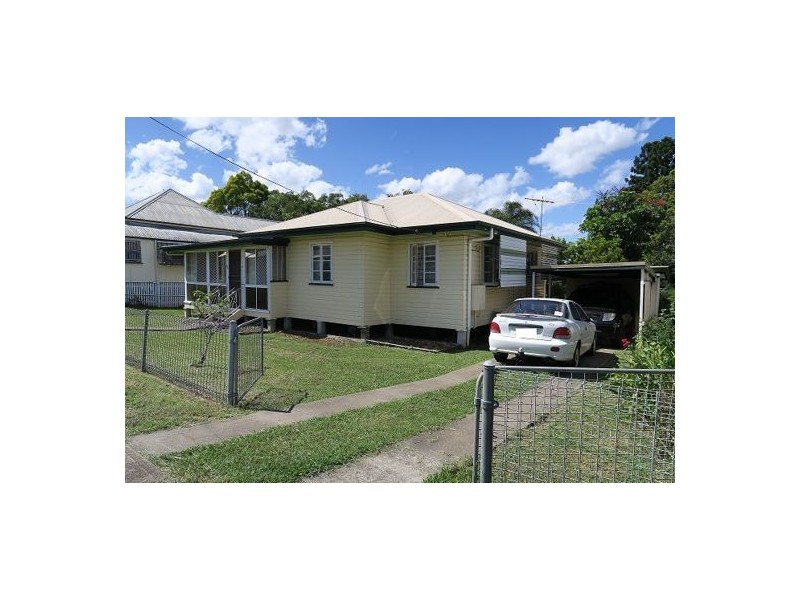 127 Blackstone Road, Silkstone QLD 4304