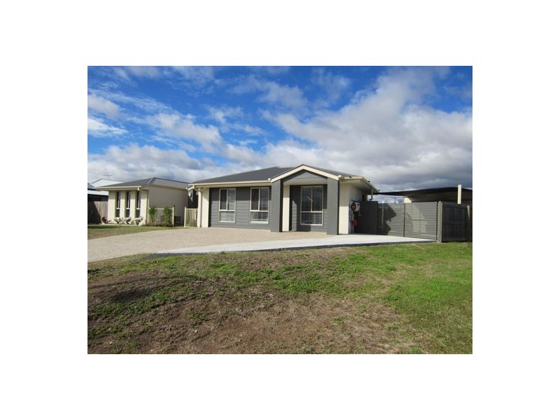 7 Lilly Court, Yamanto QLD 4305