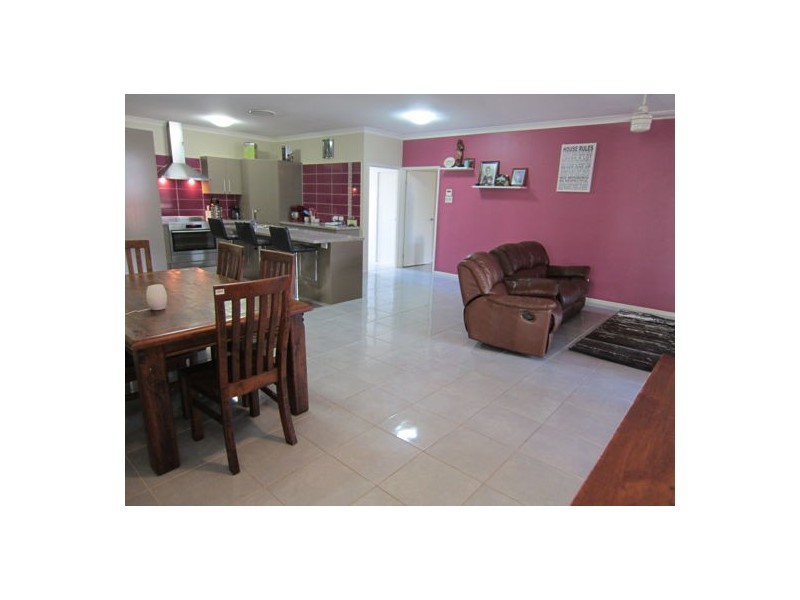 7 Lilly Court, Yamanto QLD 4305