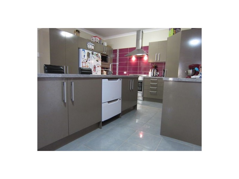 7 Lilly Court, Yamanto QLD 4305