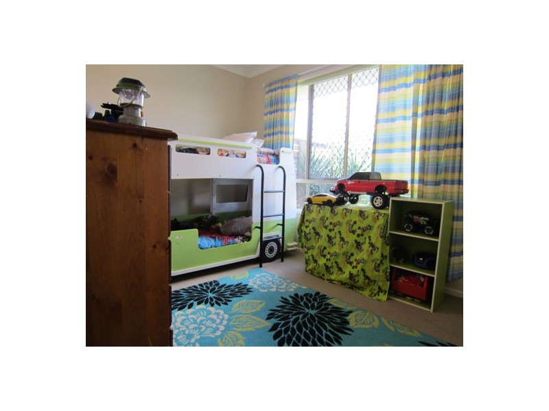 7 Lilly Court, Yamanto QLD 4305