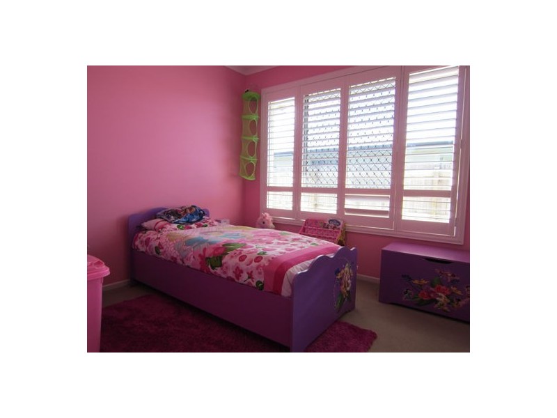 7 Lilly Court, Yamanto QLD 4305