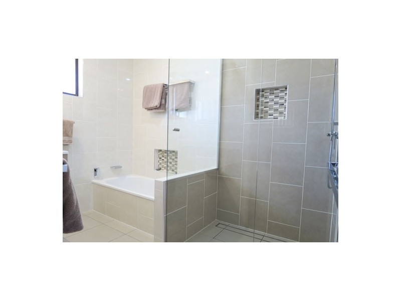 25 Thomas Street, Flinders View QLD 4305