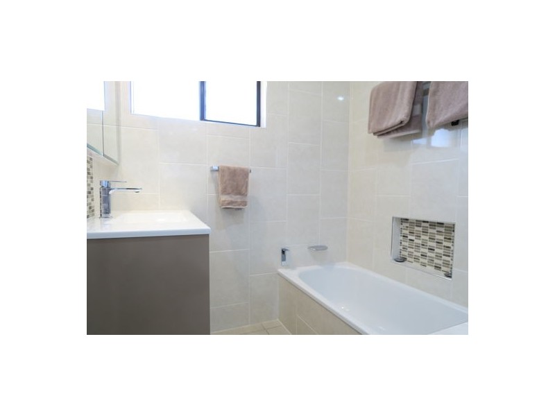 25 Thomas Street, Flinders View QLD 4305