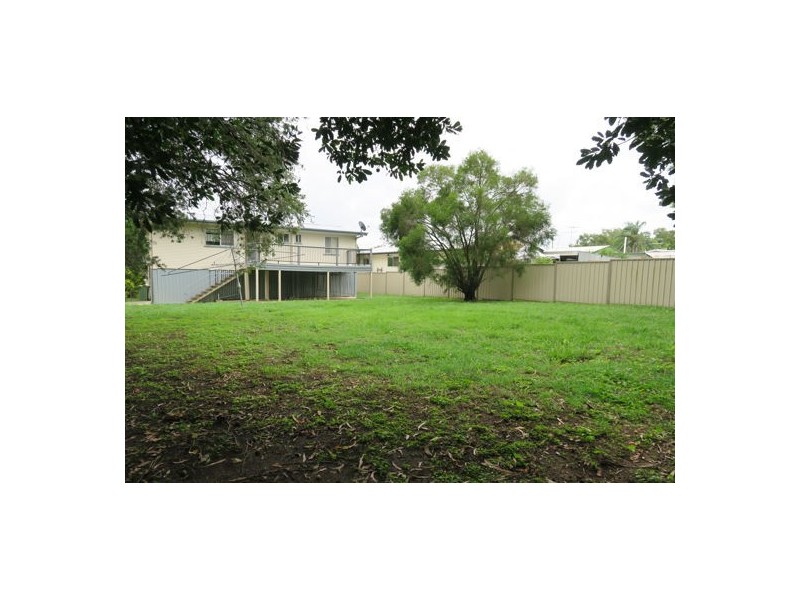 16 Cross Street, Raceview QLD 4305