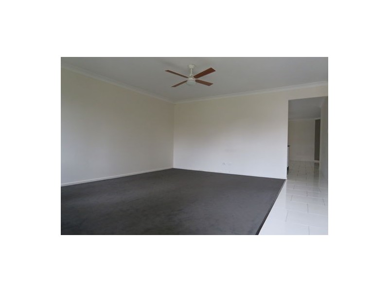 5 Stockdale Place, Wulkuraka QLD 4305