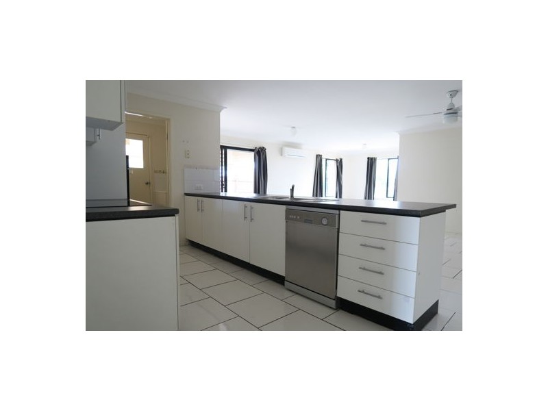5 Stockdale Place, Wulkuraka QLD 4305