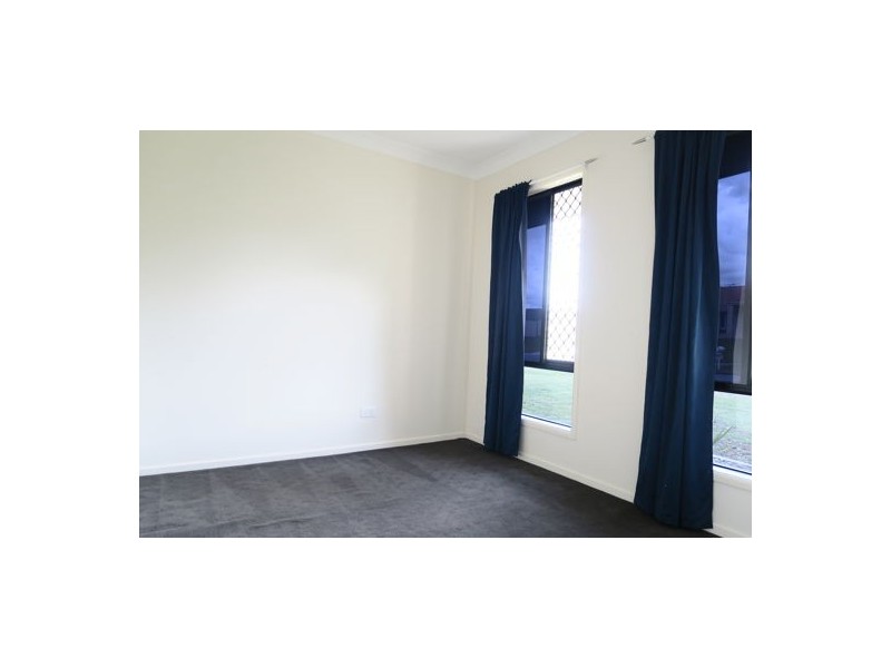 5 Stockdale Place, Wulkuraka QLD 4305