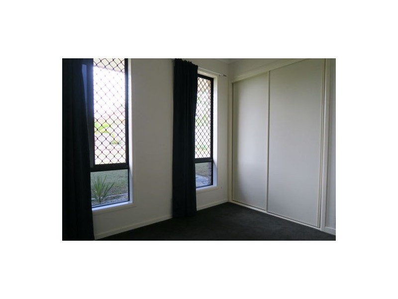 5 Stockdale Place, Wulkuraka QLD 4305