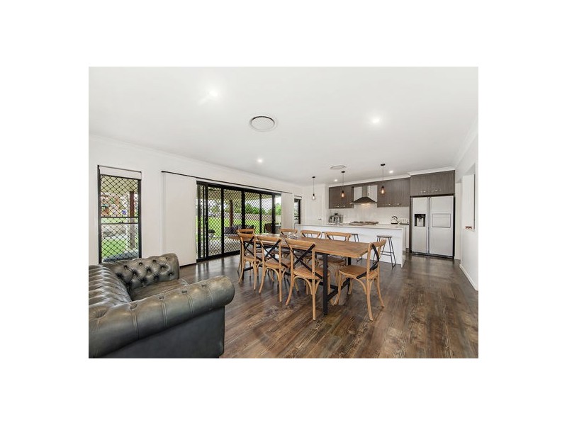 40 White Gums Road, Hatton Vale QLD 4341
