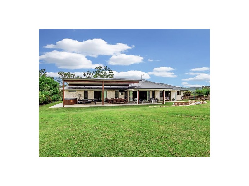 40 White Gums Road, Hatton Vale QLD 4341