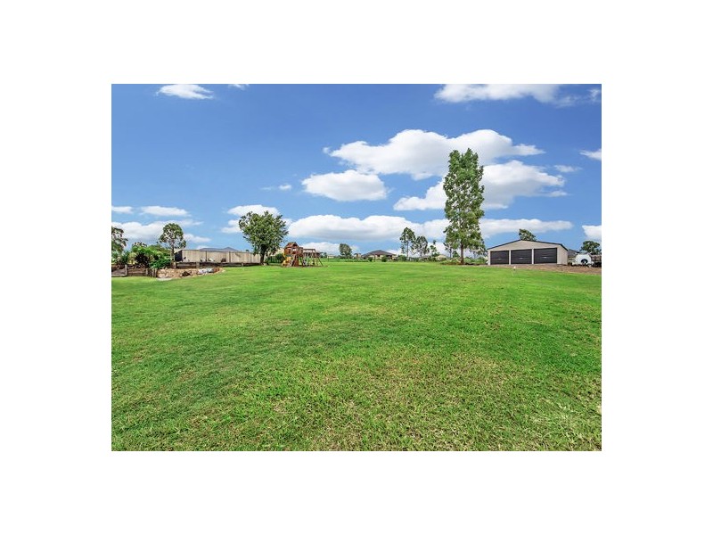 40 White Gums Road, Hatton Vale QLD 4341