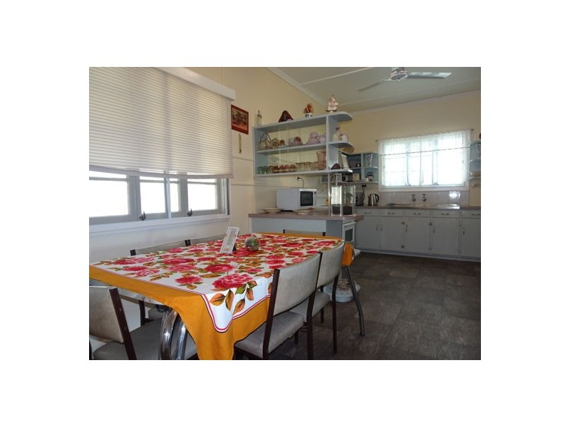 11 Main Street, Marburg QLD 4346