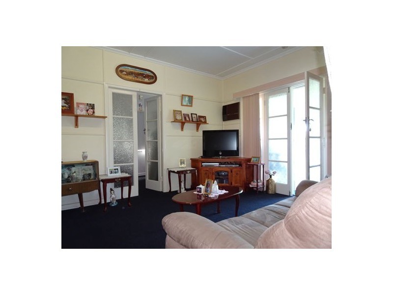 11 Main Street, Marburg QLD 4346