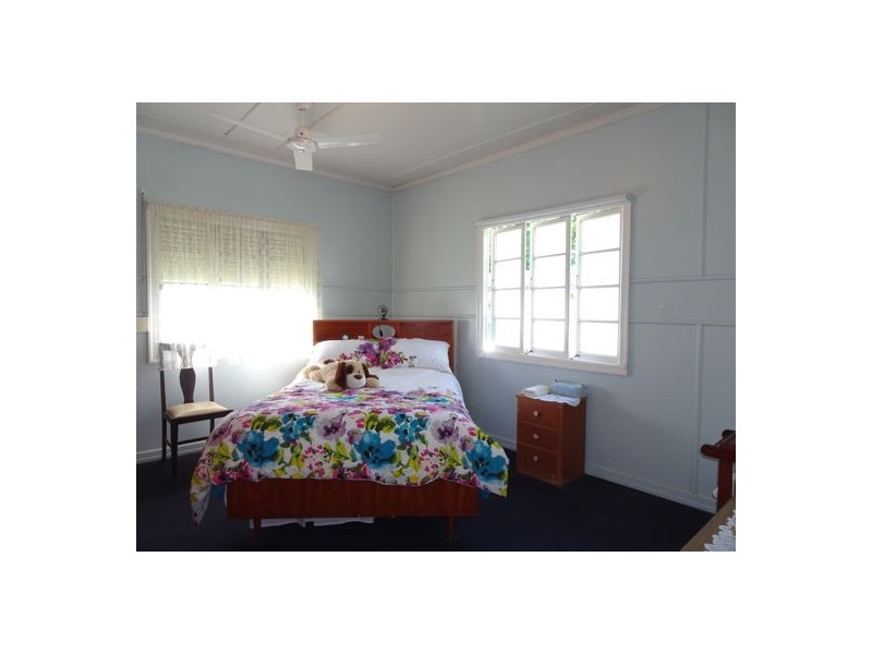 11 Main Street, Marburg QLD 4346