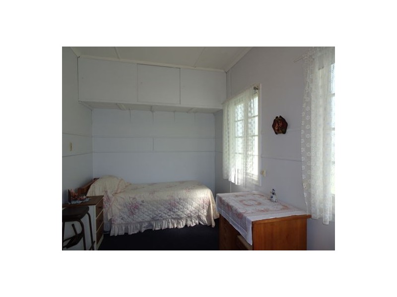 11 Main Street, Marburg QLD 4346