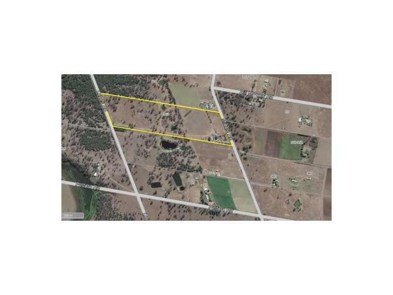 953 Middle Road, Peak Crossing QLD 4306