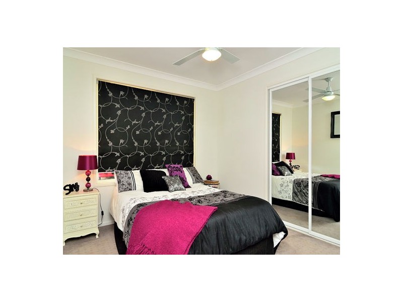 953 Middle Road, Peak Crossing QLD 4306