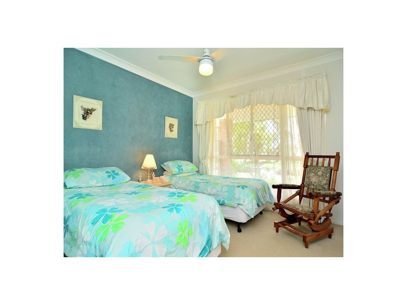 953 Middle Road, Peak Crossing QLD 4306