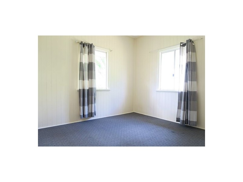 9 Waterworks Road, North Ipswich QLD 4305