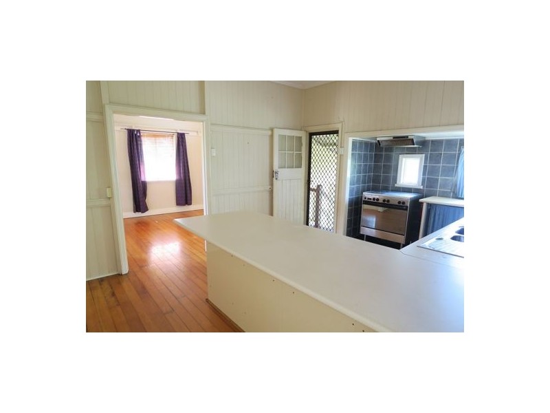 9 Waterworks Road, North Ipswich QLD 4305