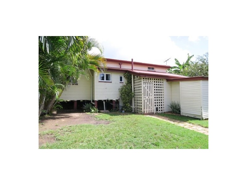 9 Waterworks Road, North Ipswich QLD 4305