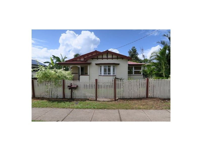 9 Waterworks Road, North Ipswich QLD 4305
