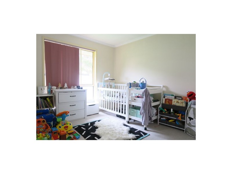 7 Amor Court, Yamanto QLD 4305