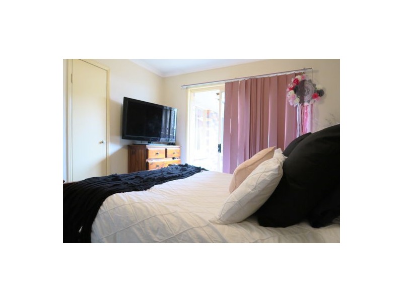 7 Amor Court, Yamanto QLD 4305