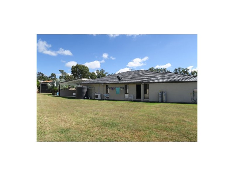 4 Fulham Close, Deebing Heights QLD 4306