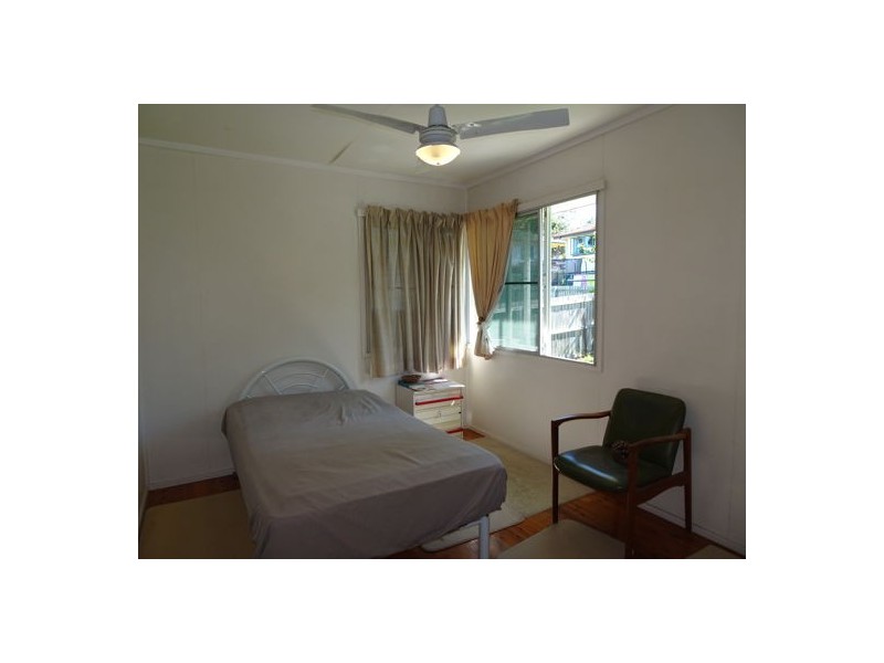 34 Wentworth Street, Leichhardt QLD 4305