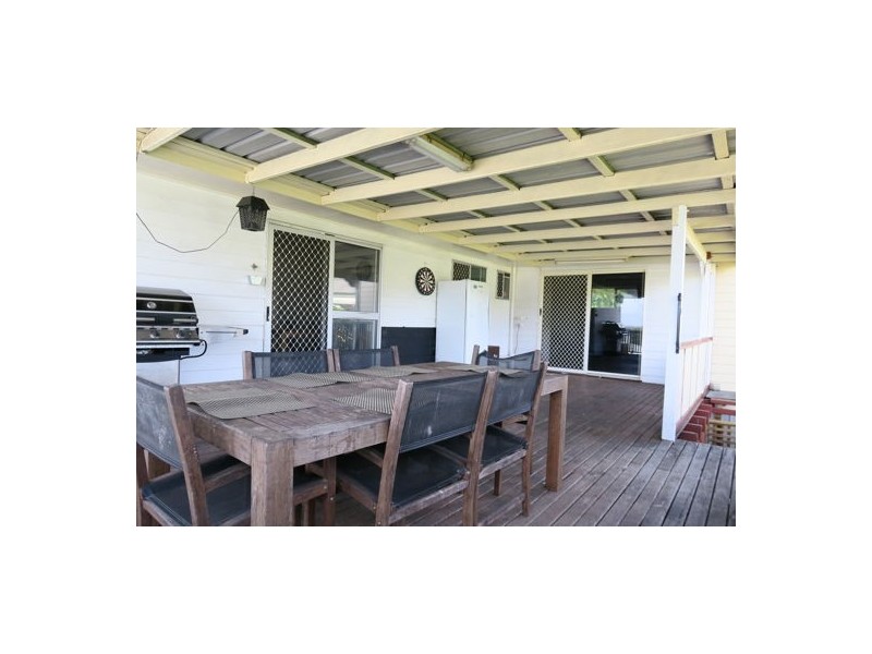 2 Berry Street, Churchill QLD 4305