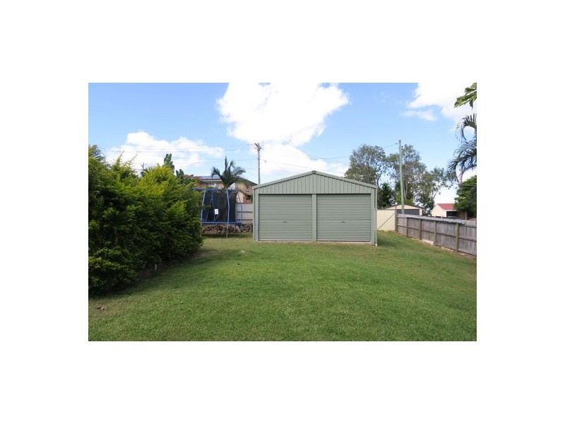 2 Berry Street, Churchill QLD 4305
