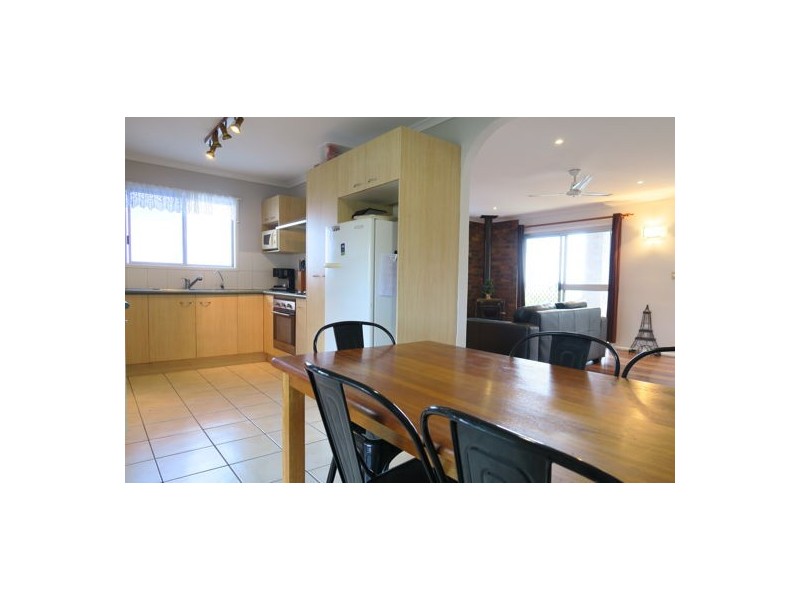 2 Berry Street, Churchill QLD 4305