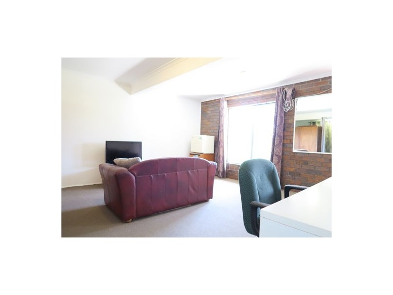 2 Berry Street, Churchill QLD 4305