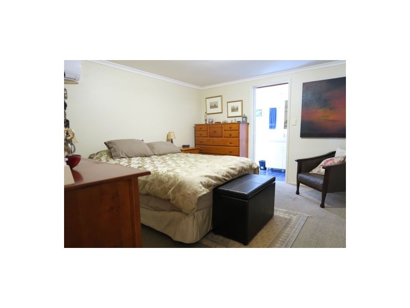 2 Berry Street, Churchill QLD 4305