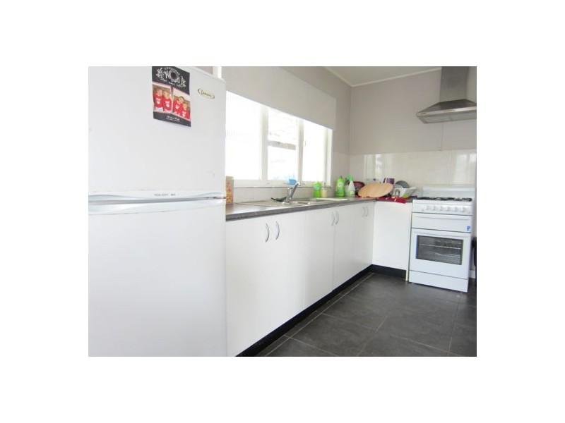 5 Tarcoola Street, East Ipswich QLD 4305