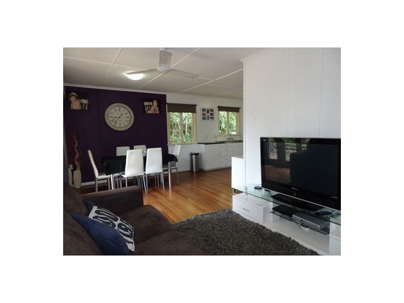 13 Phyllis Street, Eastern Heights QLD 4305