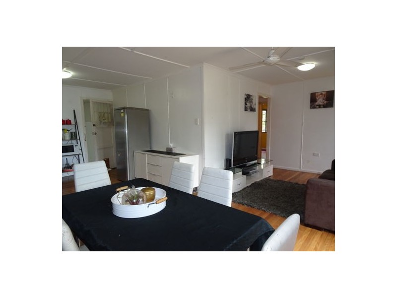 13 Phyllis Street, Eastern Heights QLD 4305