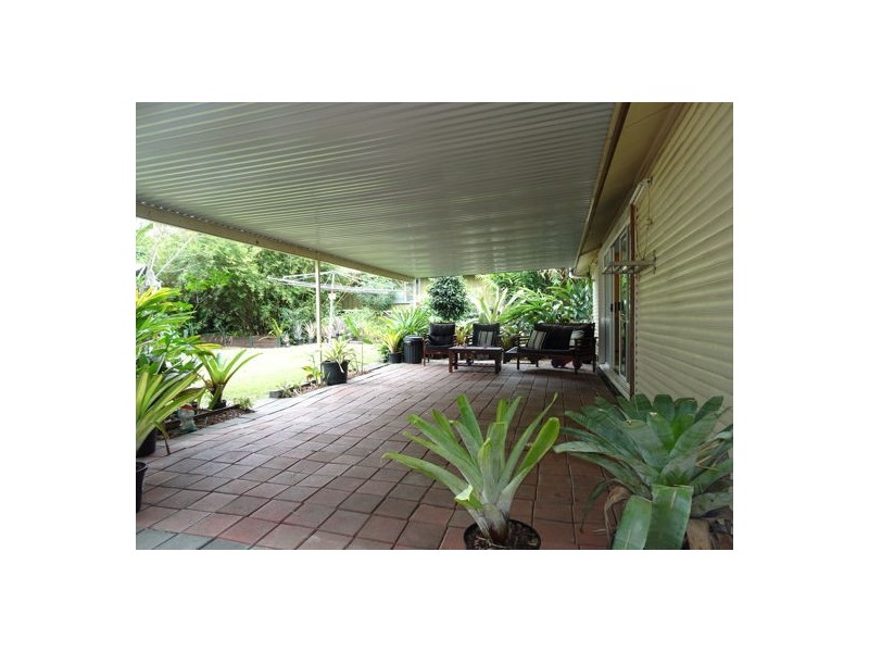 13 Phyllis Street, Eastern Heights QLD 4305
