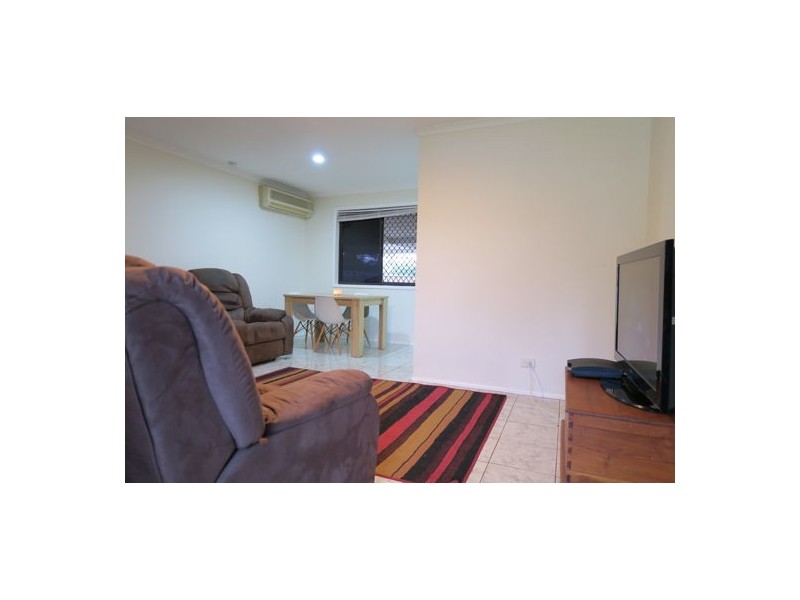 16 Midland Street, Yamanto QLD 4305