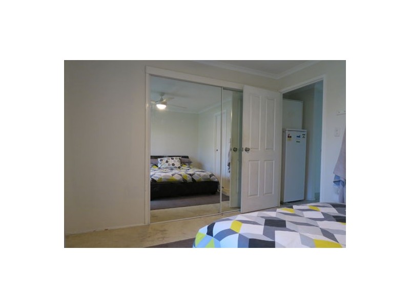 16 Midland Street, Yamanto QLD 4305