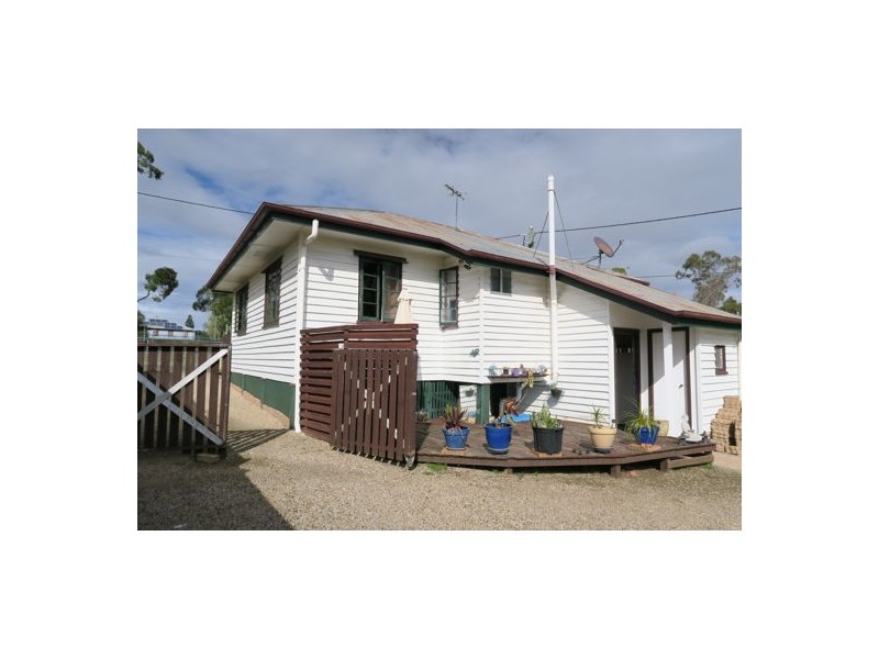 14 Wattle Street, North Booval QLD 4304