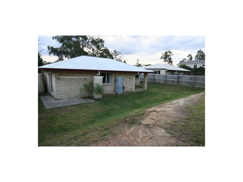 14 Bowen Place, Blackstone QLD 4304