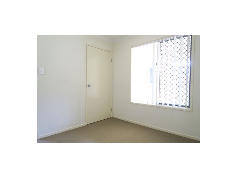 14 Bowen Place, Blackstone QLD 4304