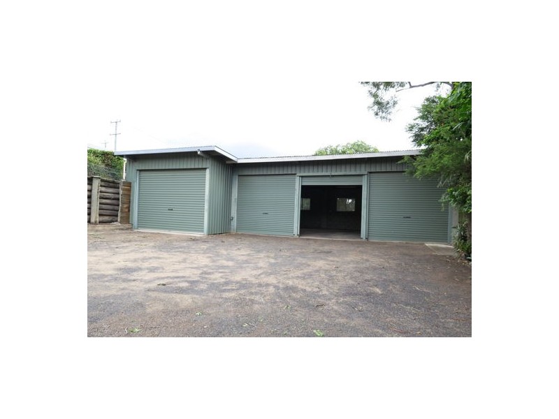 50 Cranes Road, North Ipswich QLD 4305