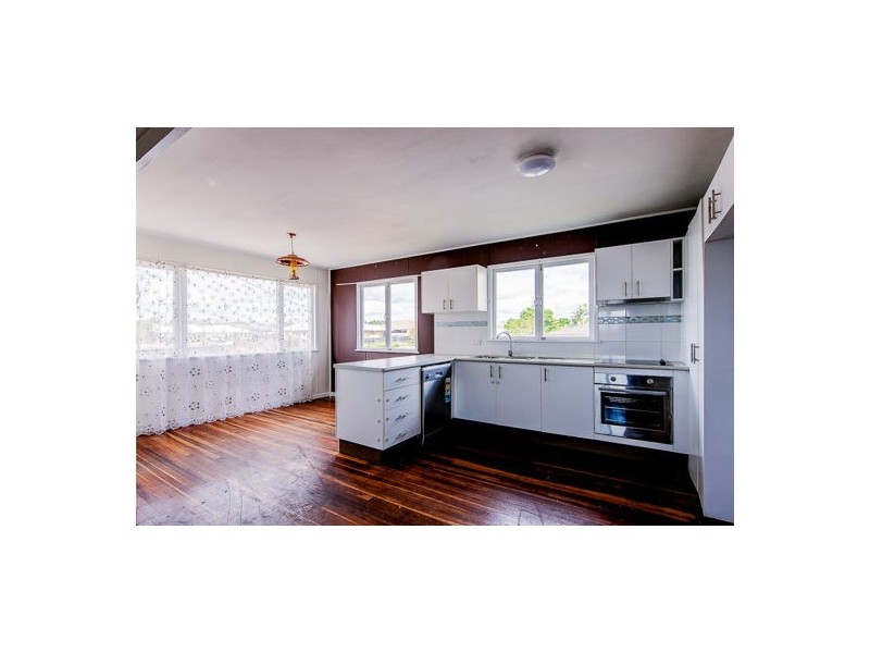 149 Raceview Street, Raceview QLD 4305