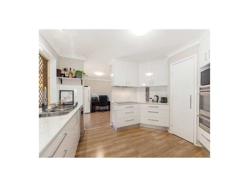 77 Equestrian Drive, Yamanto QLD 4305